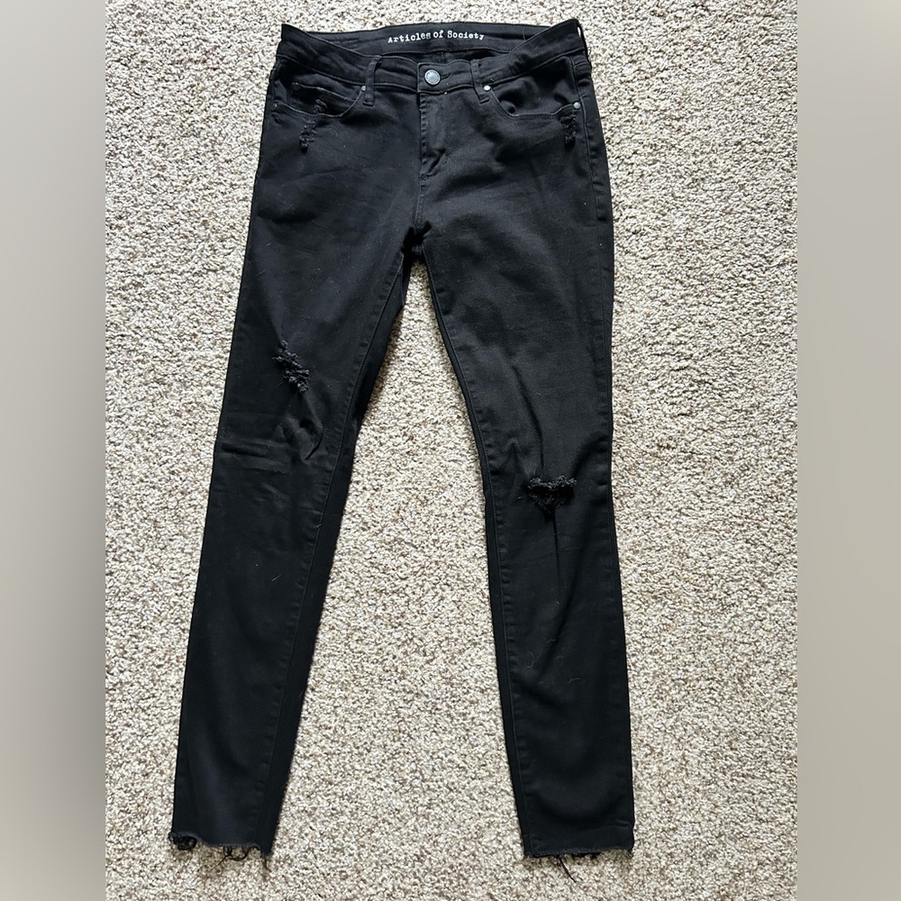 Articles of Society black distressed skinny jeans —size 28